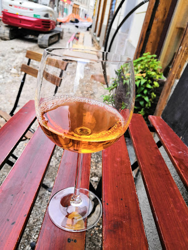 Vinoteka Štorija - Gastronomija in gostinstvo