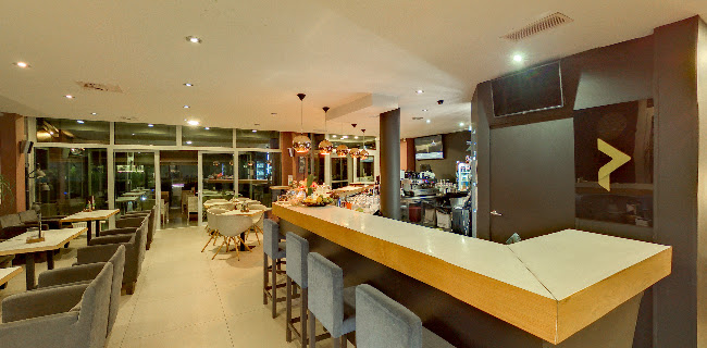 Opinii despre Kavarna &lounge& restaurant Ploj în Maribor - Gastronomija in gostinstvo