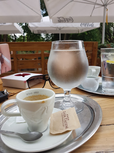 Dvor Tacen Kavarna - Ljubljana - Šmartno