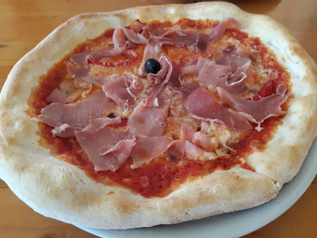 Trg republike 1, 6310 Izola