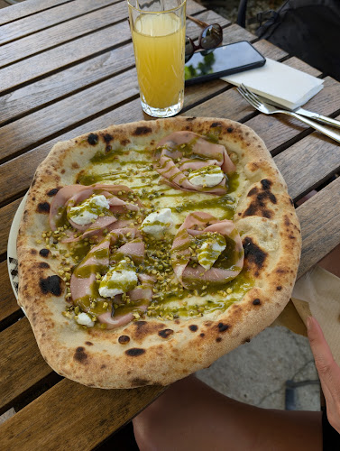 Gorenjska cesta 24, 4240 Radovljica