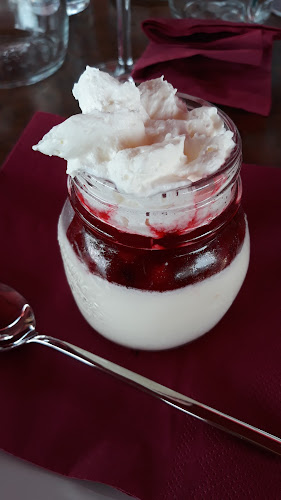 Pizzerija in špageterija "Potepuh", Uroš Mencinger s.p. - Gastronomija in gostinstvo