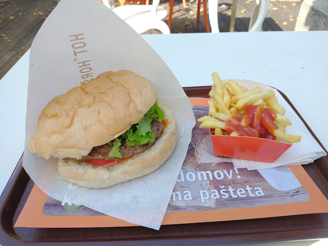 Opinii despre Hot Horse TIVOLI în Ljubljana - Gastronomija in gostinstvo