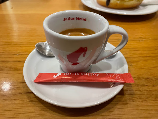 Okrepčevalnica in slaščičarna Trubar - Gastronomija in gostinstvo