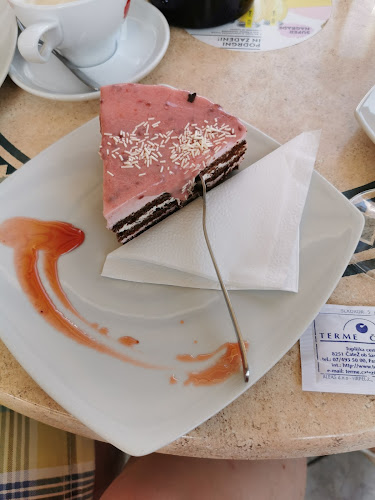 Slaščičarna Urška Brežice - Gastronomija in gostinstvo