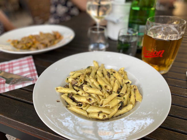 Gosposvetska cesta 1, 1000 Ljubljana