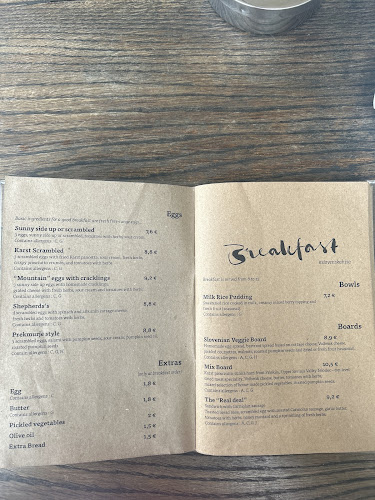 Opinii despre Slovenska Hiša în Ljubljana - Gastronomija in gostinstvo