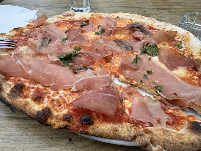 Pizzerija in gostilna 'Na Placu' - Vipava