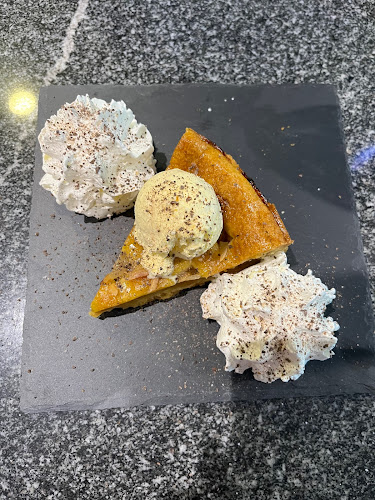 Puzzle Pub - Gastronomija in gostinstvo