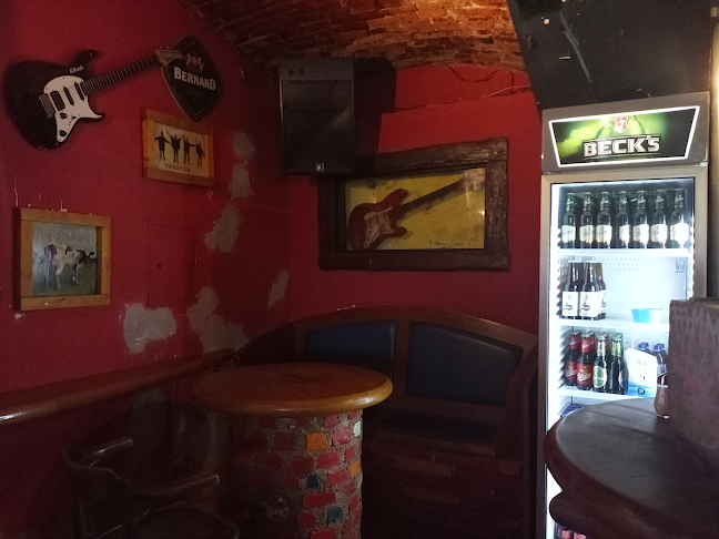 Opinii despre Lukna punk rock&roll Bar (ex Downtown) în Kranj - Gastronomija in gostinstvo