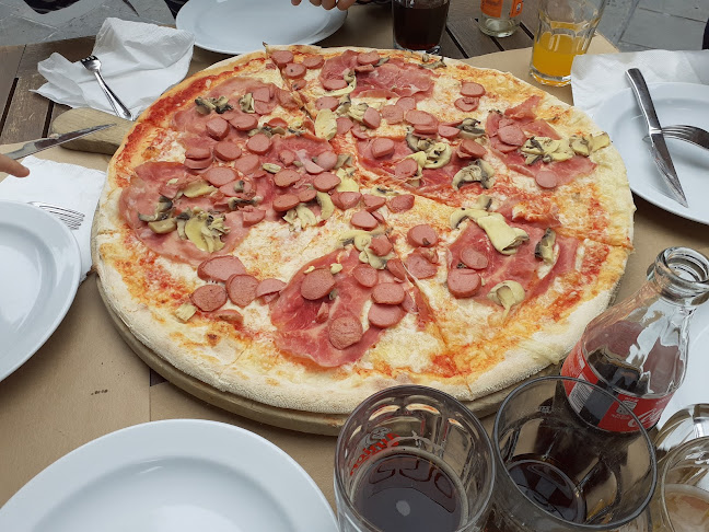 Comentarii opinii despre Dvorni Bar