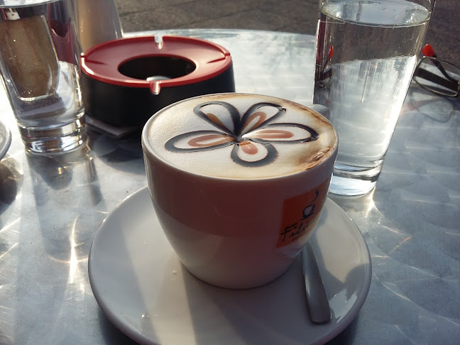 Vilharjeva cesta 27, 1000 Ljubljana