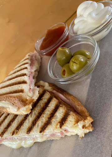 Kavarna Carniola - Gastronomija in gostinstvo