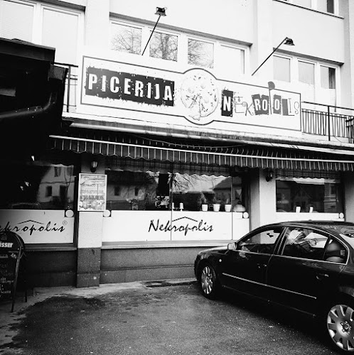 Petrov trg 7, 3311 Šempeter v Savinj. dolini