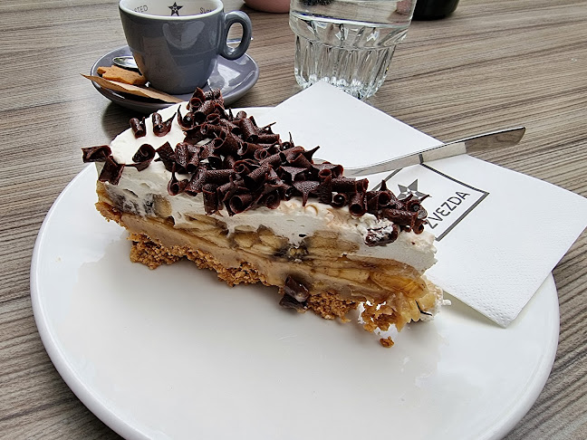 Opinii despre Kavarna Zvezda, Hotel Slon în Ljubljana - Gastronomija in gostinstvo