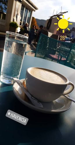 Kavenija - Gastronomija in gostinstvo