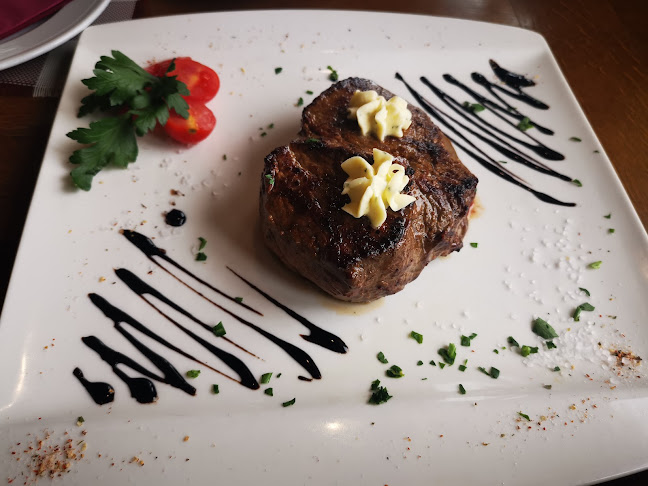 Okrepčevalnica in pizzerija Malibu Kapca