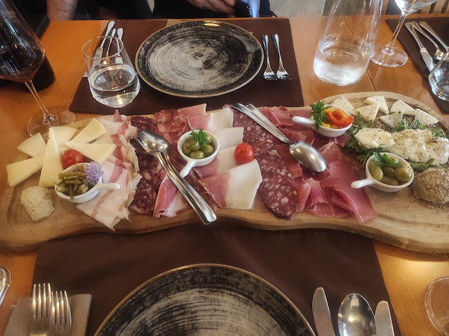 Opinii despre Gostilna Jakomin Kubed - Elvis Jakomin s.p. în Gračišče - Gastronomija in gostinstvo