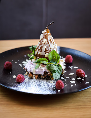 Gostilna Tri zvezde, Erika Kure s.p.