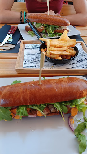 BOOTL’ S BURGERS & MORE - Gastronomija in gostinstvo