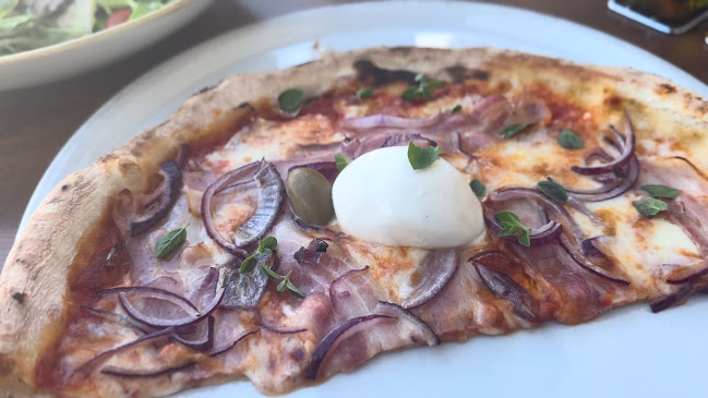 Etna picerija-italijanska kuhinja - Gastronomija in gostinstvo