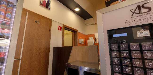 Opinii despre Doner Kebab în Kranj - Gastronomija in gostinstvo