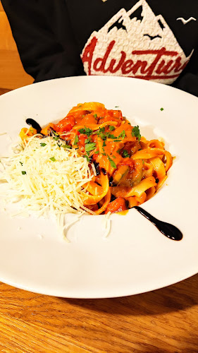 Restavracija Central Bled - Gastronomija in gostinstvo