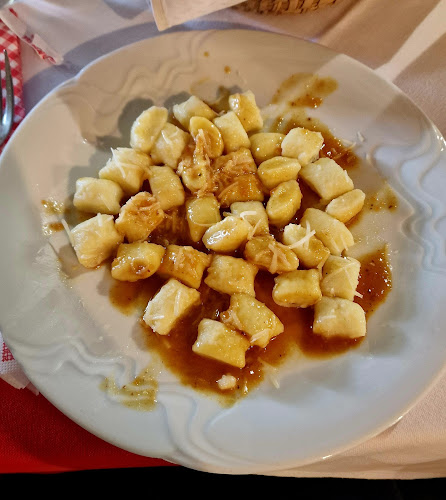 Turistična Kmetija "pri Rjavčevih" - Gastronomija in gostinstvo