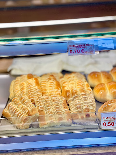 Trg Izgnancev 2, 8250 Brežice