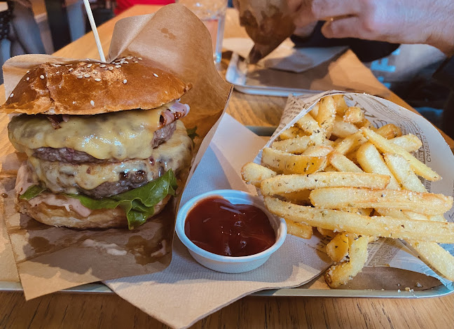 Opinii despre Zbornica bar in žar în Ljubljana - Gastronomija in gostinstvo