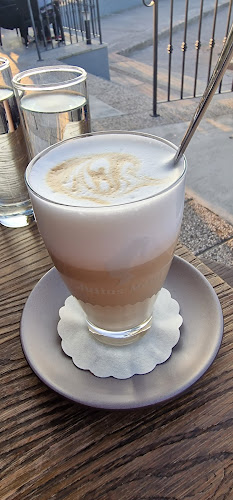 Kopališko nabrežje 1, 6000 Koper