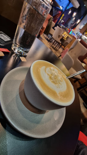 Caffe DeLUXE ALEJA - Gastronomija in gostinstvo