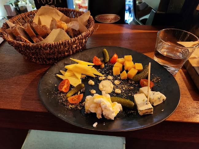 Wine bar Šuklje - Gastronomija in gostinstvo