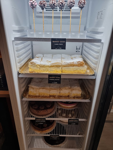 No Limits, Nina Ovčjak s.p. PE Nula bar in Slaščičarna Sladek dotik