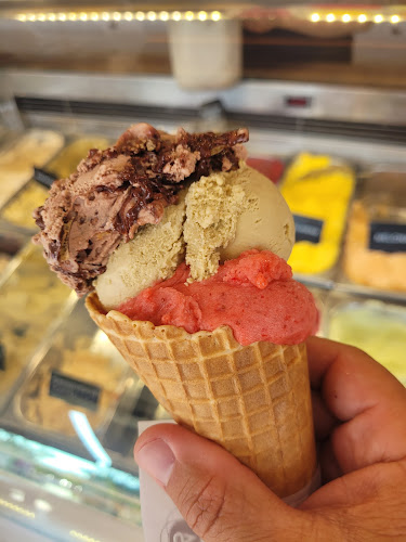 Opinii despre Sladoledarna în Koper - Gastronomija in gostinstvo