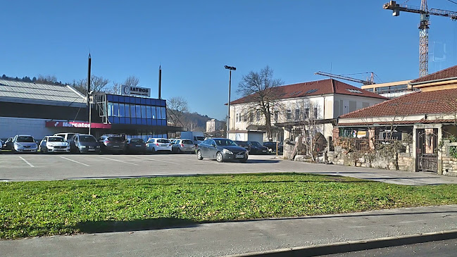 Opinii despre Piazza în Ljubljana - Gastronomija in gostinstvo