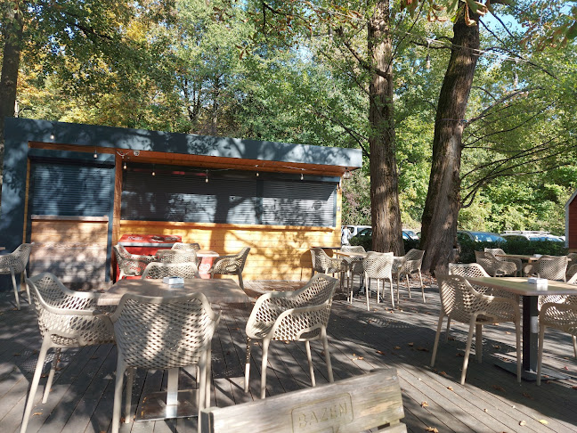 Bazen Bar & BBQ - Gastronomija in gostinstvo