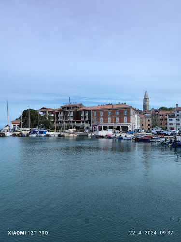 Comentarii opinii despre Okrepčevalnica Morski val, Aleksandra Đerđaj, s.p.