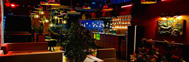 Projektor Cafe & Lounge Bar