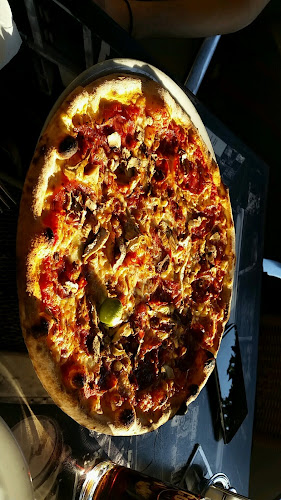 Comentarii opinii despre Okrepčevalnica Pizzeria Garaža