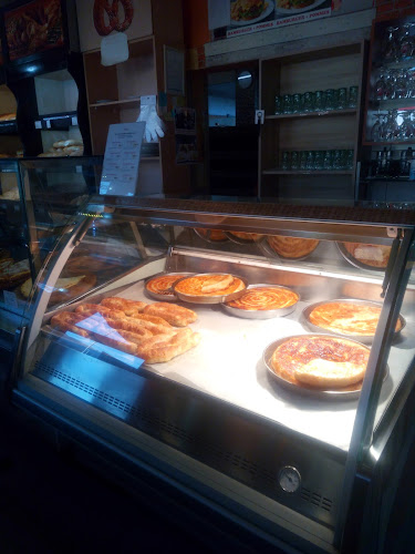 Pekarna & pizzeria Ema