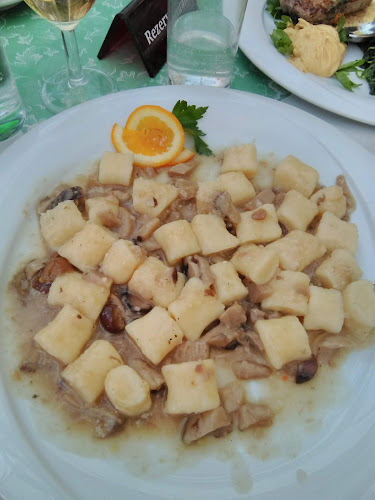 Turistična kmetija Mlin - Gastronomija in gostinstvo