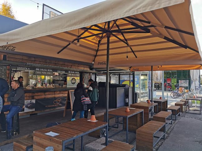 Comentarii opinii despre Flying Smoker