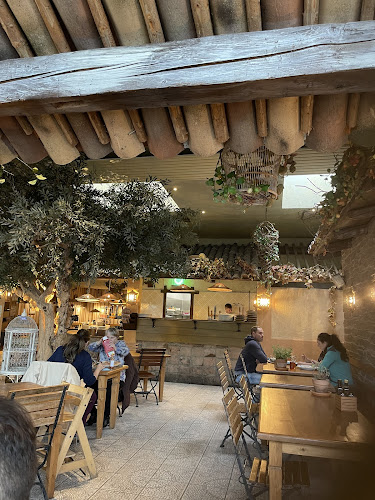 Pizzerija in špageterija Buf - Gastronomija in gostinstvo