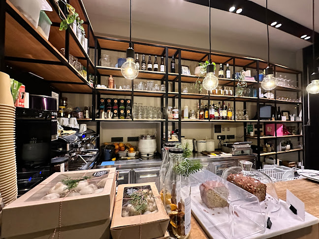 Trg francoske revolucije 5, 1000 Ljubljana