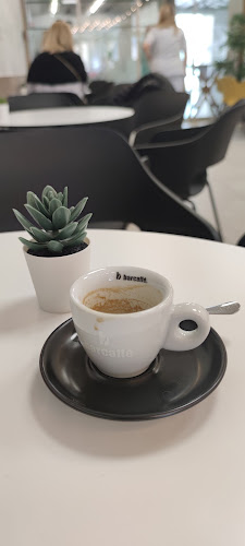 Opinii despre Klinika bar UKC în Ljubljana - Gastronomija in gostinstvo