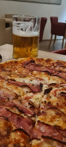 S - Caffe- kavarna, sobe in wellness - Loče