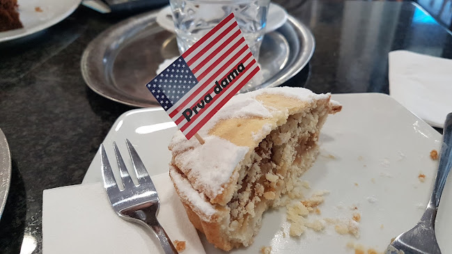 Opinii despre Kruhek Sevnica, proizvodnja kruha, svežega peciva in slaščic, d.o.o. în Sevnica - Gastronomija in gostinstvo