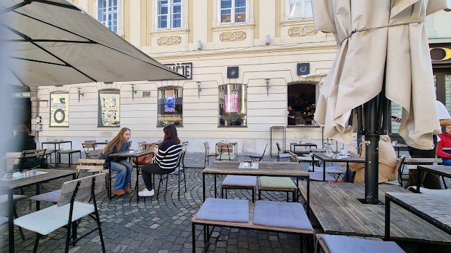 Mestni trg 2, 1000 Ljubljana