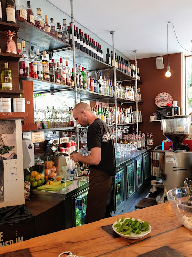 Opinii despre Livingroom Lounge - Ljubljana în Ljubljana - Gastronomija in gostinstvo